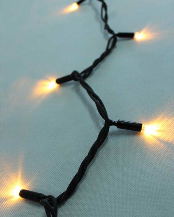 Lyskæde med kraftig ledning og varm hvidt lys fra jadalight.