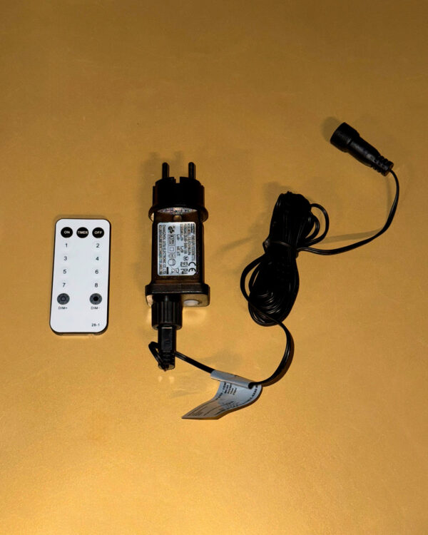 Adapter til vores Jadalight home lyskæder med 8 funktioner med memory og dæmpbar funktion.